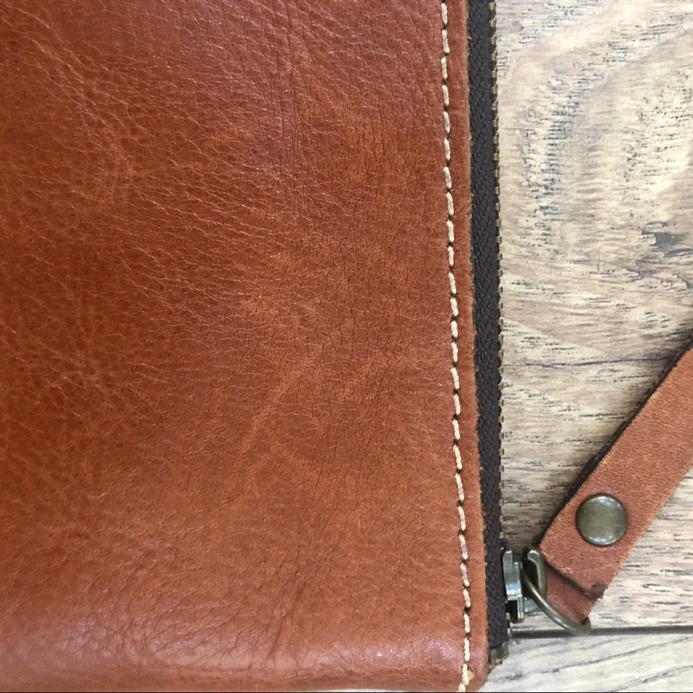 SOLD Patricia Nash Large Tooled Leather Wristlet Clutch - Picture 4 of 6